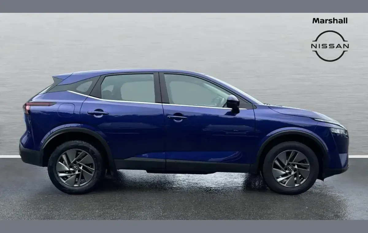 Used Nissan Qashqai Acenta Premium 155 HP (114 kW) 2023 Blue SUV