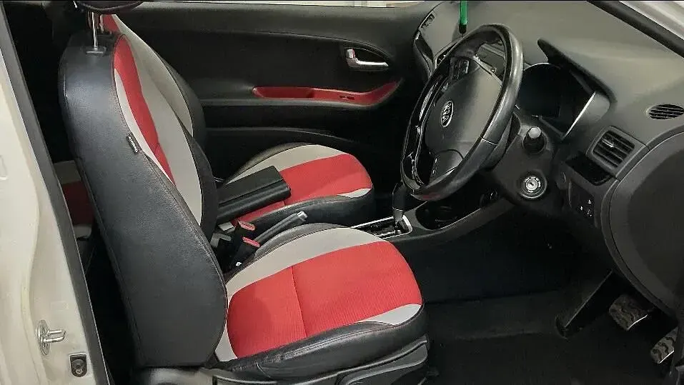 Used Kia Picanto 84 HP (61 kW) 2016 White Hatchback