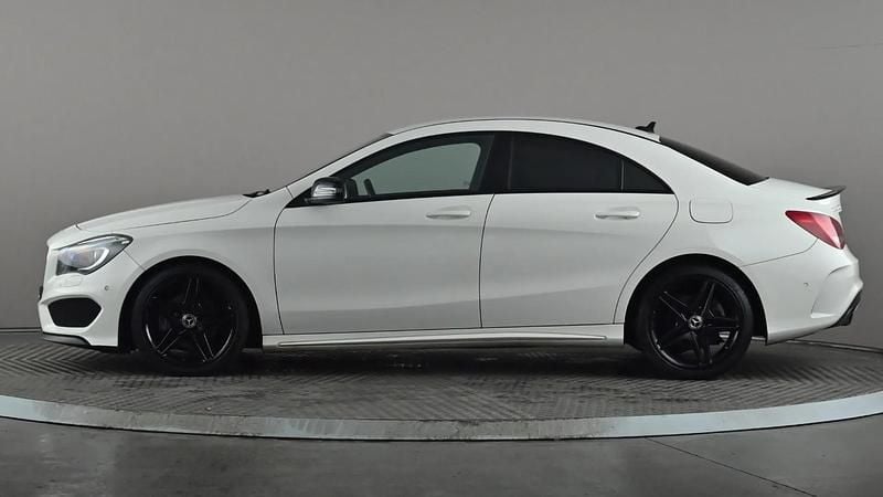 Used Mercedes CLA180 AMG 122 HP (89 kW) 2016 White Sedan