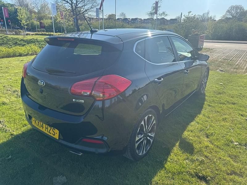 Używany Kia Ceed 2014 Czarny Hatchback