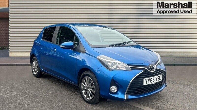 Blue Used 2016 Toyota Yaris Hatchback | £9,455 (Fair price) - Image 1/4