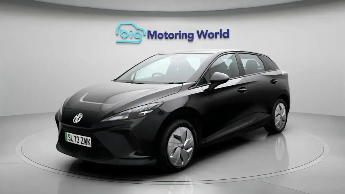 Used MG MG4 EV SE 319 kW (435 HP) 2023 Black Hatchback