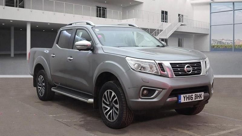 Used Nissan Navara Tekna 2016 Grey Pickup