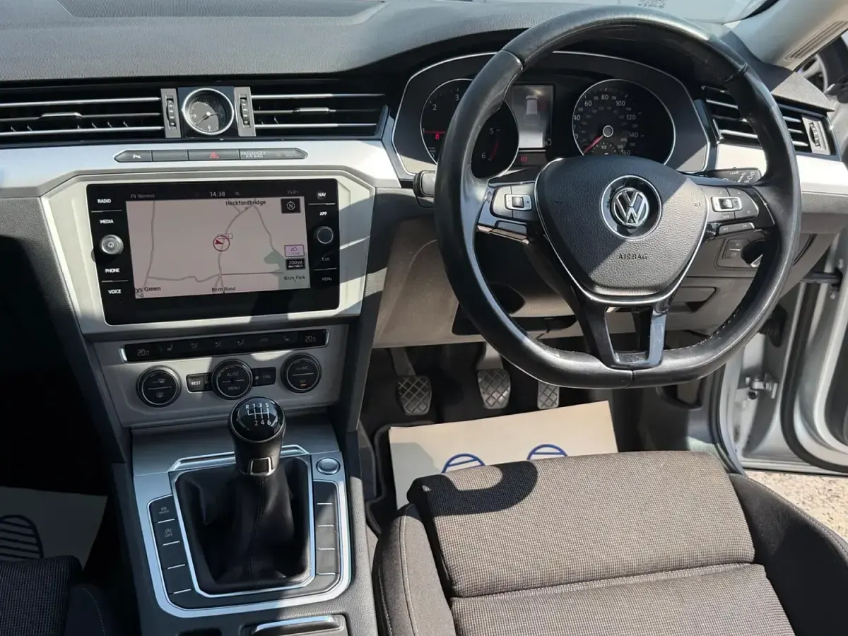 Used VW Passat Business 150 HP (110 kW) 2019 Silver Estate