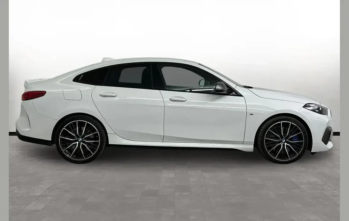 Used BMW M235 Comfort Edition 301 HP (221 kW) 2024 White Coupe