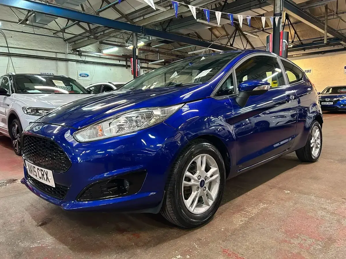 Used Ford Fiesta Zetec 82 HP (60 kW) 2015 Blue Hatchback