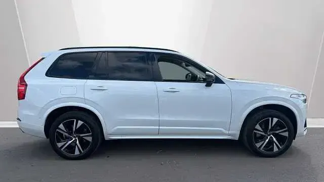 Begagnad Volvo XC90 Plus 247 HK (181 kW) 2024 SUV