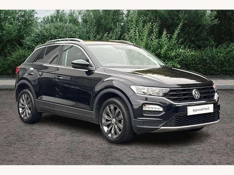 Black Used 2019 VW T-Roc SE SUV | £16,495 (Fair price) - Image 1/4