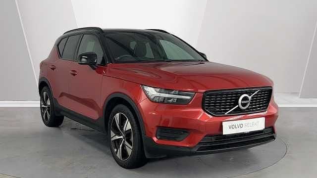 Red Used 2021 Volvo XC40 R-Design SUV | £25,350 (Fair price) - Image 1/4
