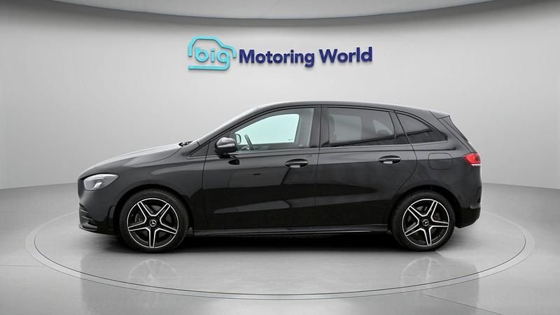 Used Mercedes B250e Executive 259 HP (190 kW) 2022 Black MPV