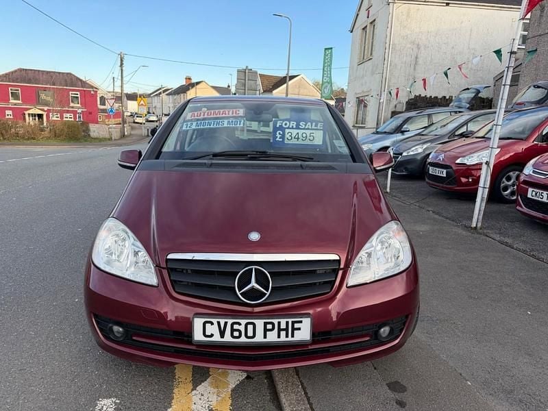 Used Mercedes A160 Classic 2010 Red Hatchback