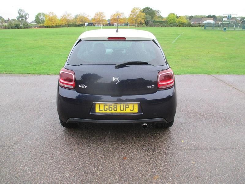 Used DS Automobiles DS3 110 HP (80 kW) 2018 Blue Hatchback