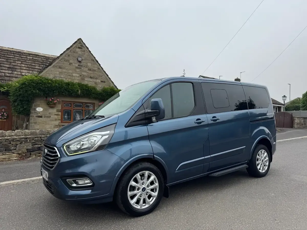 Used Ford Tourneo Custom Titanium 2020 Blue Van