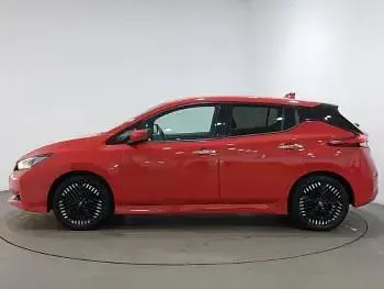 Used Nissan Leaf N-Connecta 110 kW (150 HP) 2023 Red Hatchback