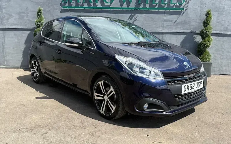 Used Peugeot 208 GT-line 109 HP (80 kW) 2018 Hatchback