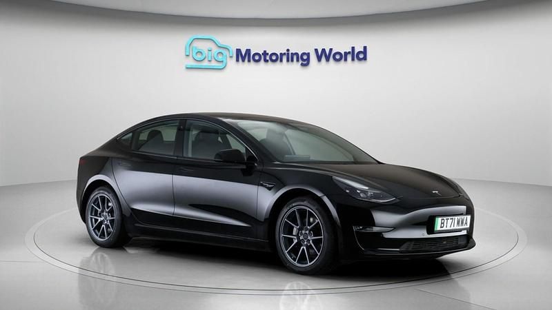 Black Used 2021 Tesla Model 3 Long Range AWD Sedan | £15,100 (Fair price) - Image 1/4
