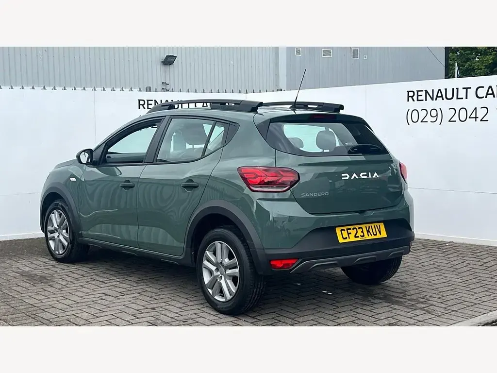 Used Dacia Sandero Essentiel 2023 Green Hatchback
