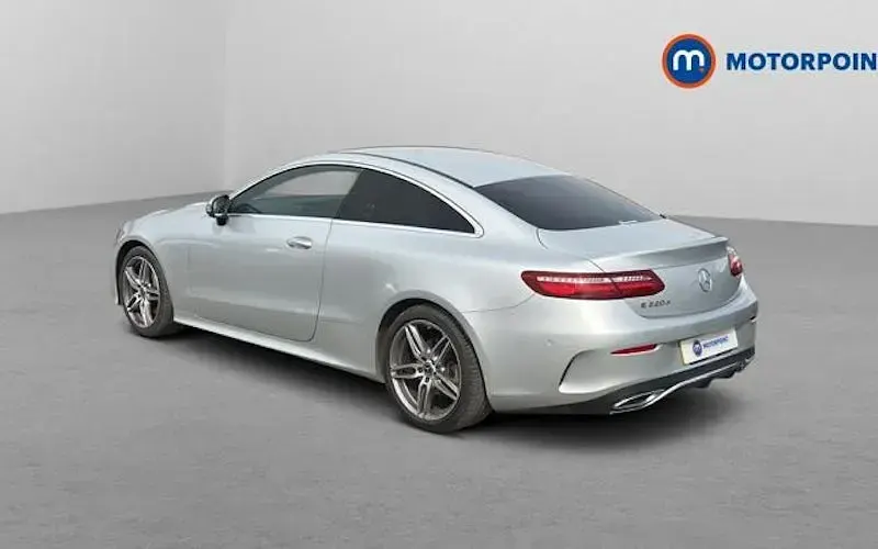 Used Mercedes E220 AMG Line Premium 194 HP (142 kW) 2020 Coupe
