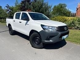 White Used 2020 Toyota HiLux Active Pickup | £16,990 (Fair price) - Image 1/4