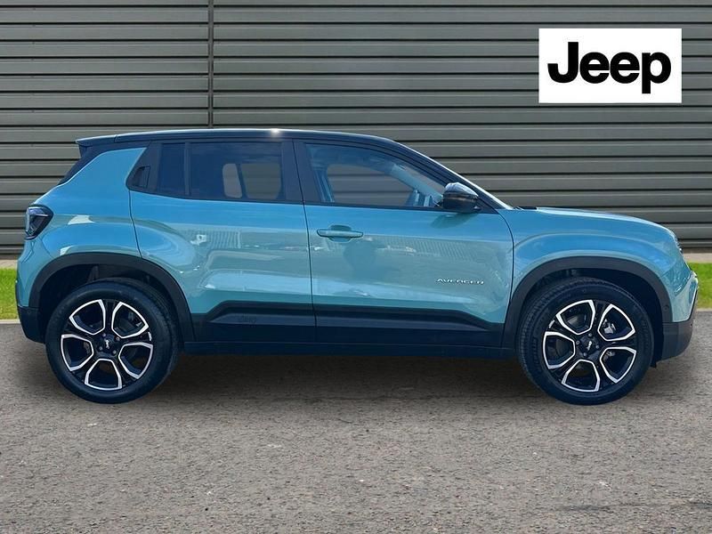 Used Jeep Avenger Summit 114 kW (156 HP) 2024 Blue/black SUV