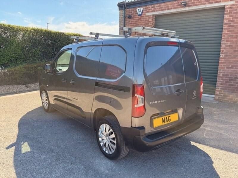Used Peugeot Partner 2021 Grey MPV