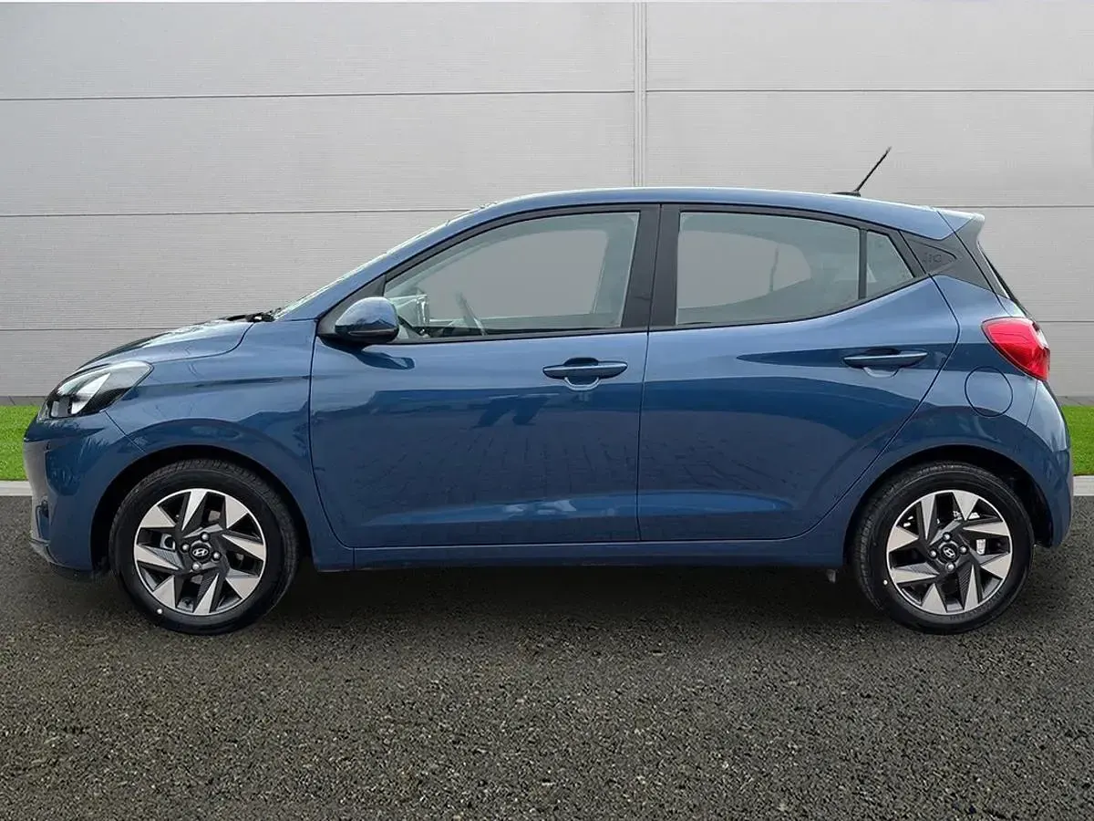 New Hyundai i10 Advanced 2026 Blue Hatchback