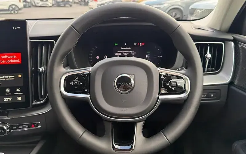 New Volvo XC60 Plus 349 HP (256 kW) 2025 SUV