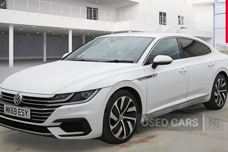 Used VW Arteon R-line 190 HP (139 kW) 2019 White Hatchback