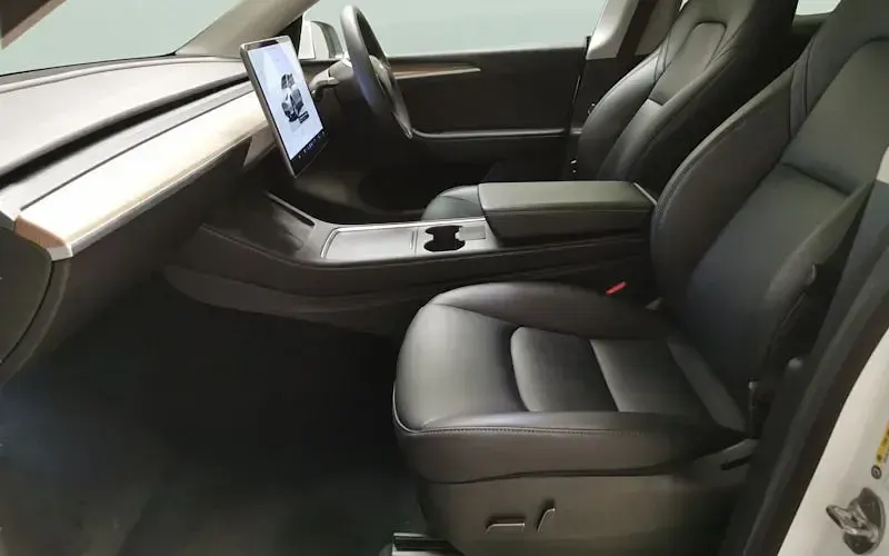 Used Tesla Model Y RWD 219 kW (299 HP) 2024 SUV