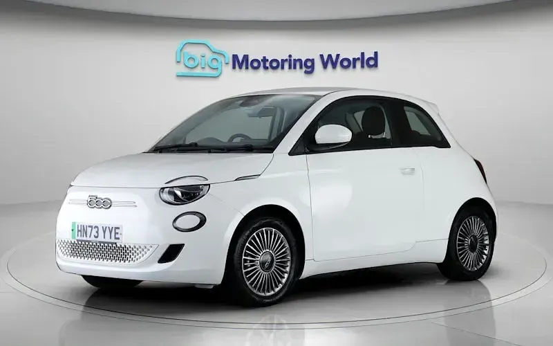 Second-hand Fiat 500e 69 kW (95 CP) 2024 Alb Hatchback