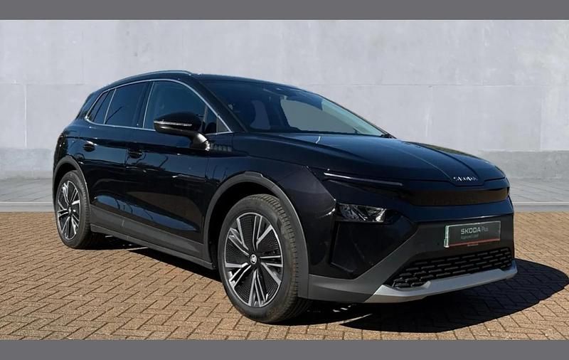 Black magic pearl effect New 2025 Skoda Elroq SUV | £34,450 (Fair price) - Image 1/4
