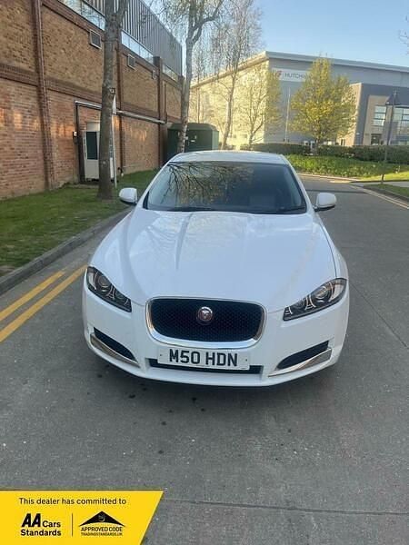 White Used 2013 Jaguar XF Luxury | £4,595 (Fair price) - Image 1/3