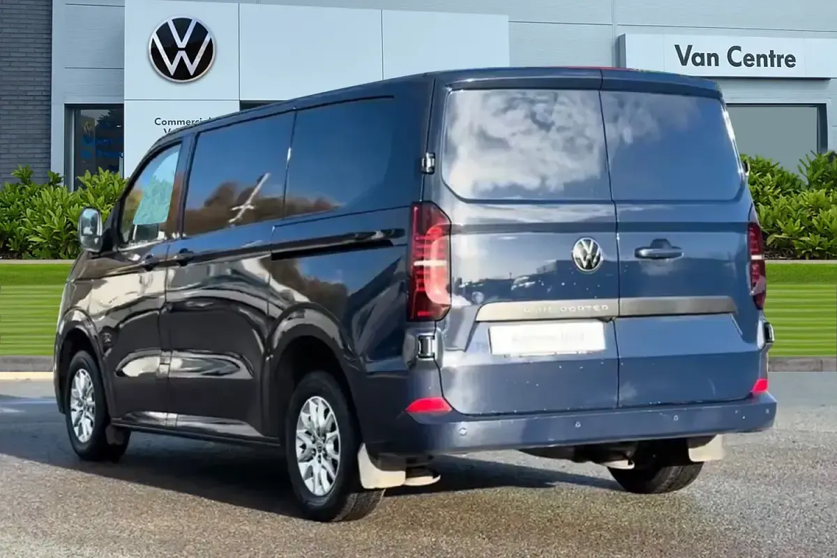 Used VW T7 Pro 110 HP (80 kW) 2025 Mauve/purple Van