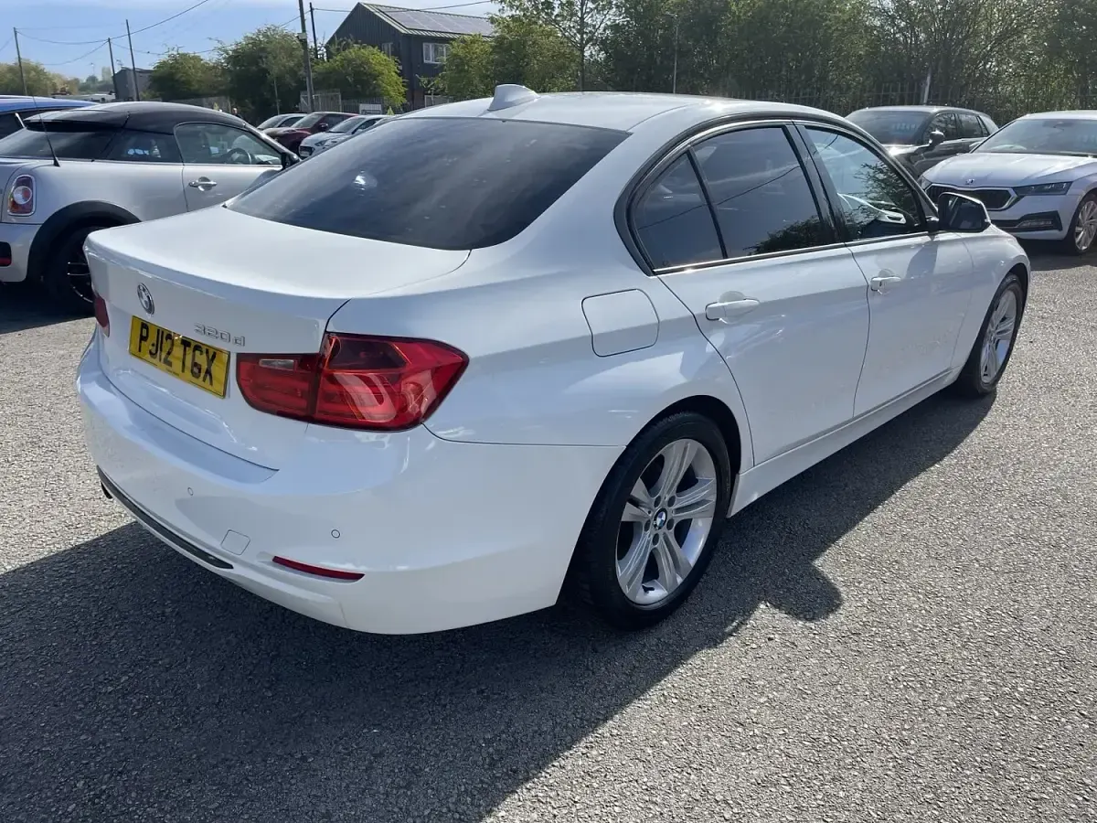 Used BMW 320 Sport Line 2012 White Sedan