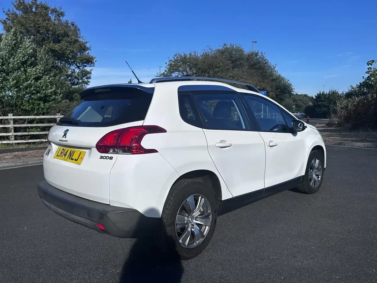 Used Peugeot 2008 Active 2014 White SUV