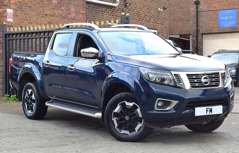 Blue Used 2021 Nissan Navara Tekna Pickup | £15,450 (Fair price) - Image 1/3