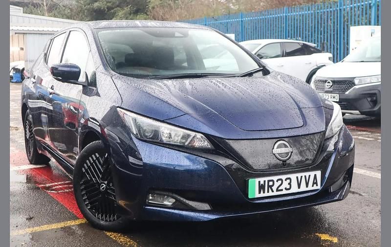 Used Nissan Leaf N-Connecta 110 kW (150 HP) 2023 Blue Hatchback