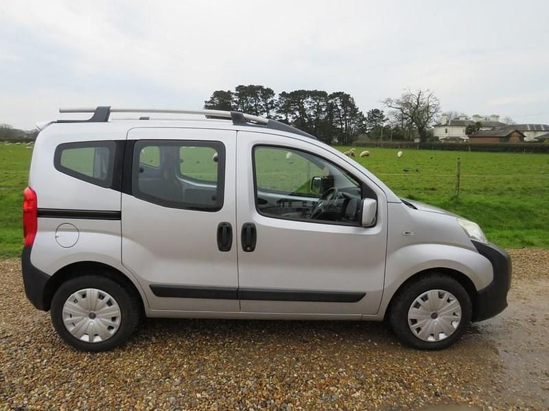 Used Fiat Qubo Active 74 HP (54 kW) 2011 Silver MPV