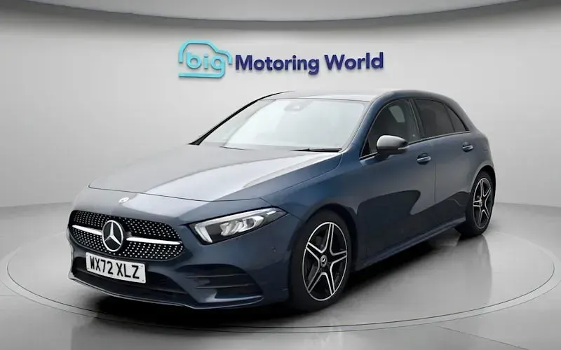 Used Mercedes A180 Executive 136 HP (100 kW) 2022 Blue Hatchback