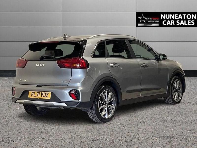Used Kia Niro 139 HP (102 kW) 2021 Grey SUV