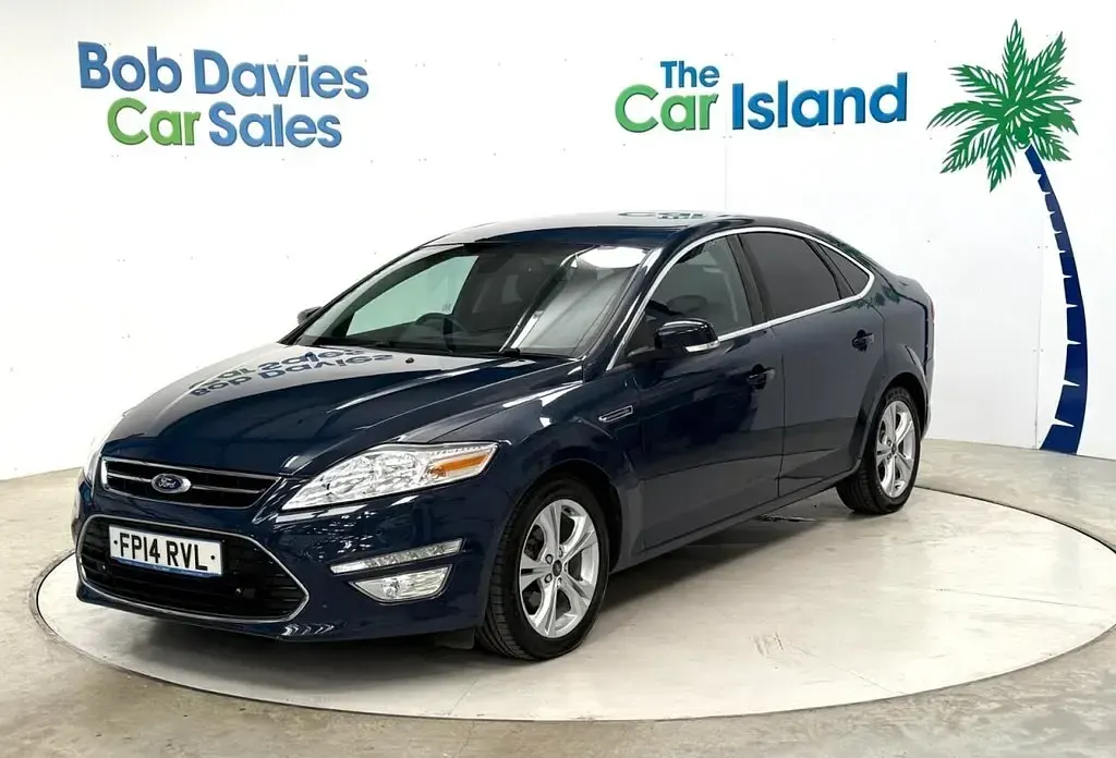 Used Ford Mondeo Business Edition 140 HP (102 kW) 2014 Blue Hatchback