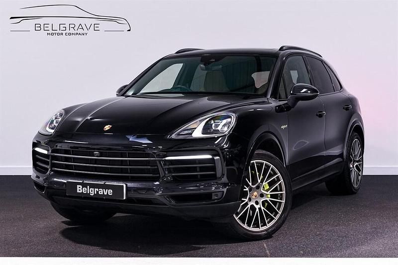 Black Used 2022 Porsche Cayenne Platinum Edition SUV | £64,980 (Fair price) - Image 1/4