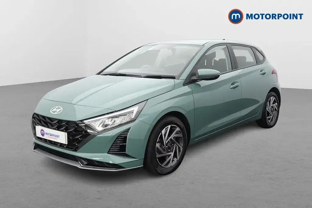 Used Hyundai i20 Advanced 101 HP (74 kW) 2025 Green Hatchback
