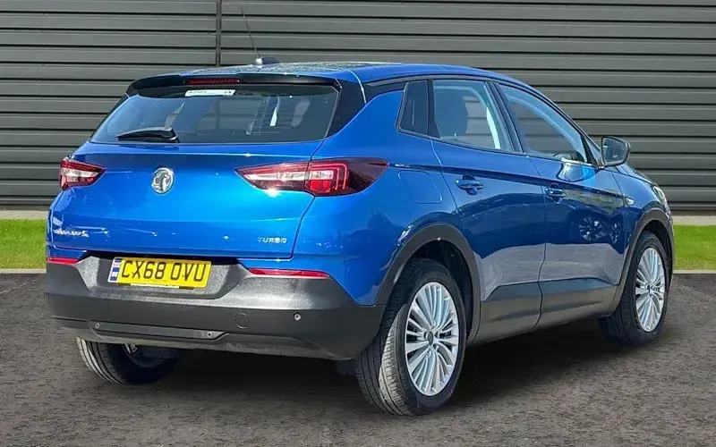 Used Vauxhall Grandland X 131 HP (96 kW) 2018 Blue SUV