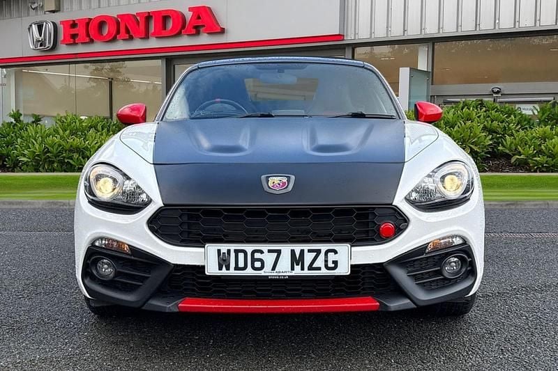 Used Abarth 124 Spider 170 HP (125 kW) 2018 White Cabriolet