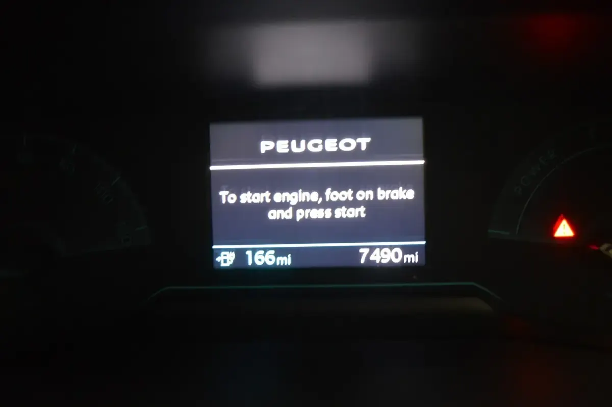 Used Peugeot e-208 Active 100 kW (136 HP) 2020 Grey Hatchback
