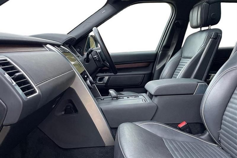 Used Land Rover Discovery 5 300 HP (220 kW) 2022 Lantau bronze SUV