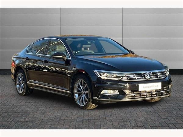 Black Used 2019 VW Passat R-line Sedan | £14,340 (Fair price) - Image 1/3