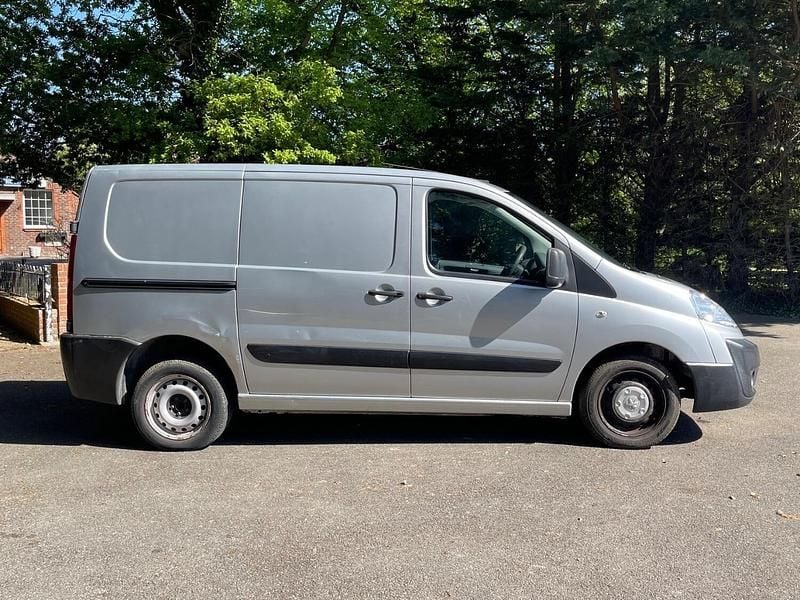 Used Peugeot Expert 2016 Silver Van