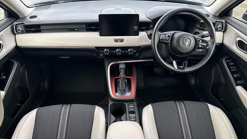 Used Honda HR-V Advance 131 HP (96 kW) 2023 Grey SUV